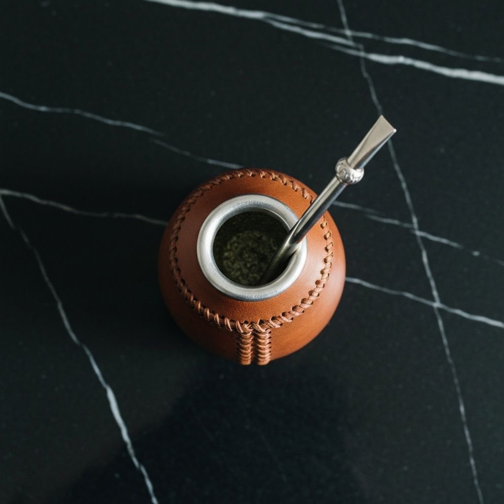 Mate de cuero flat lay